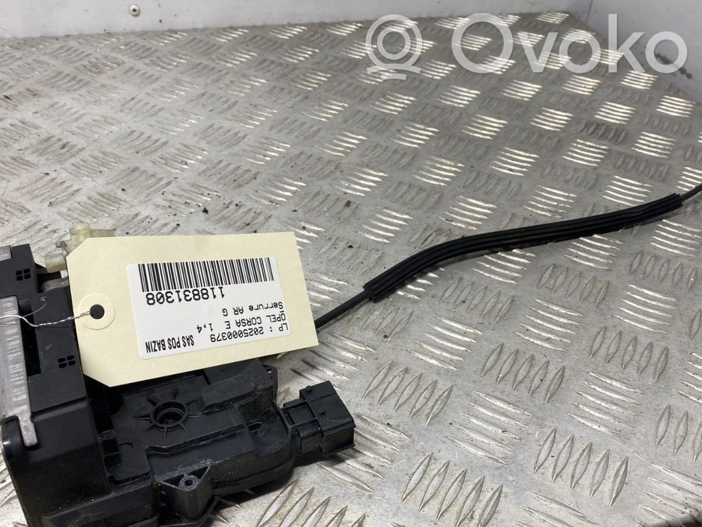 Opel Corsa E Takaoven lukko 