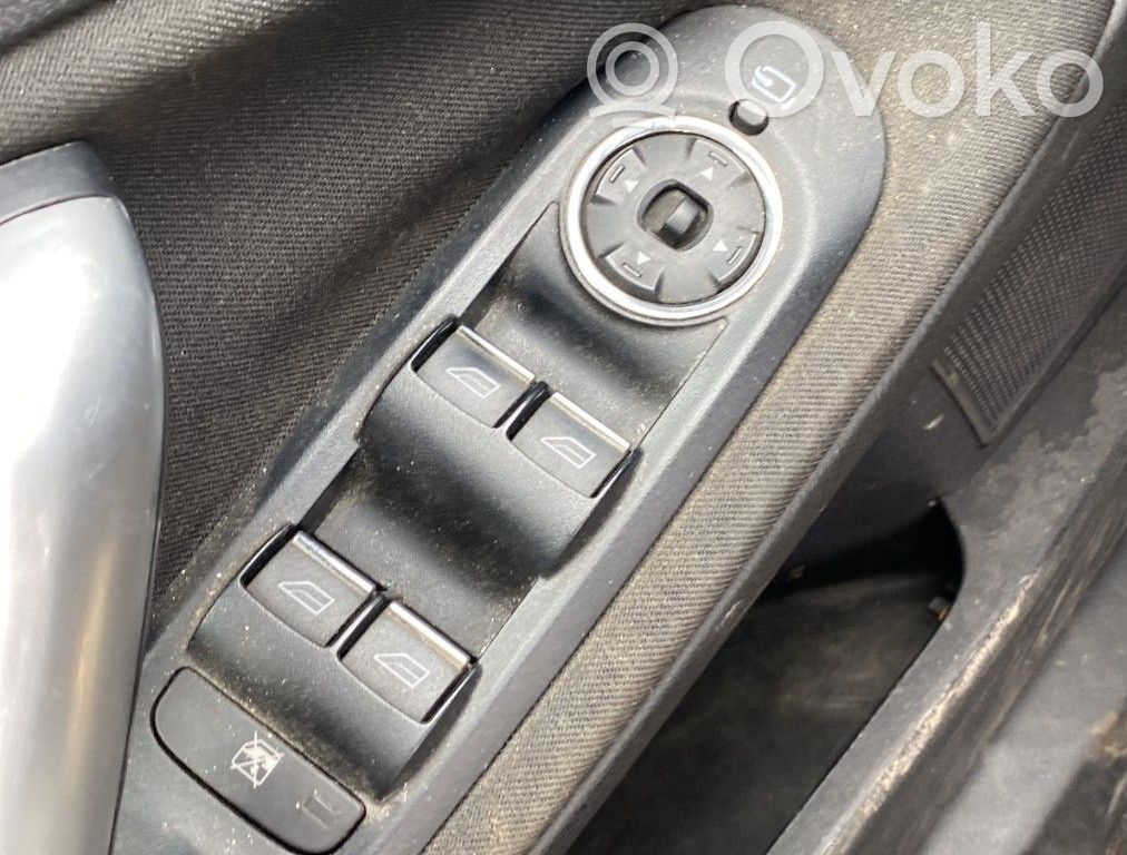 Ford Mondeo MK IV Interruttore di controllo dell’alzacristalli elettrico 