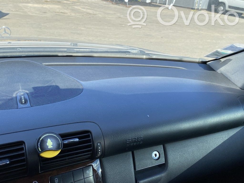 Mercedes-Benz C W203 Panel de instrumentos 