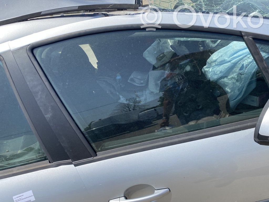 Peugeot 207 Vetro del finestrino della portiera anteriore - quattro porte 