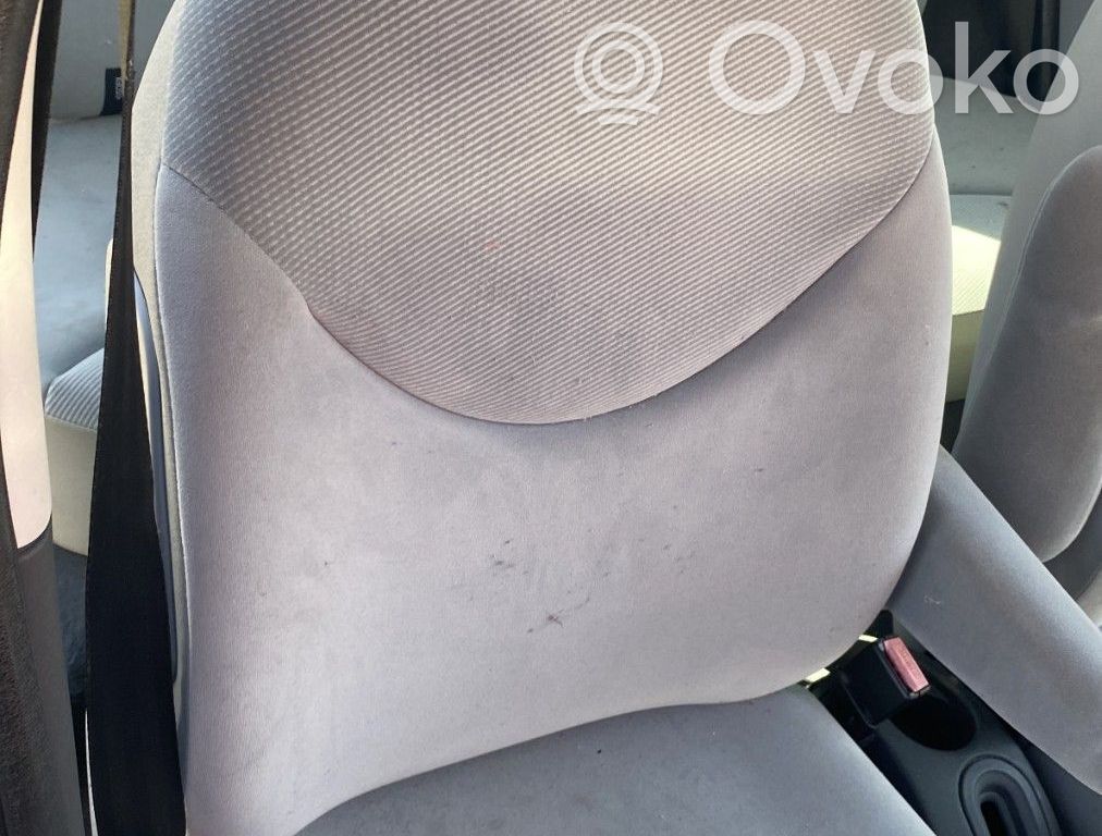 Citroen C3 Etumatkustajan istuin 