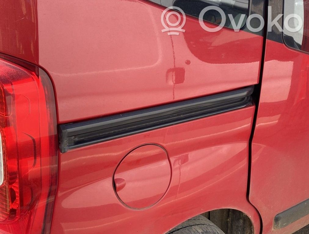 Panel lateral trasero   1686619180