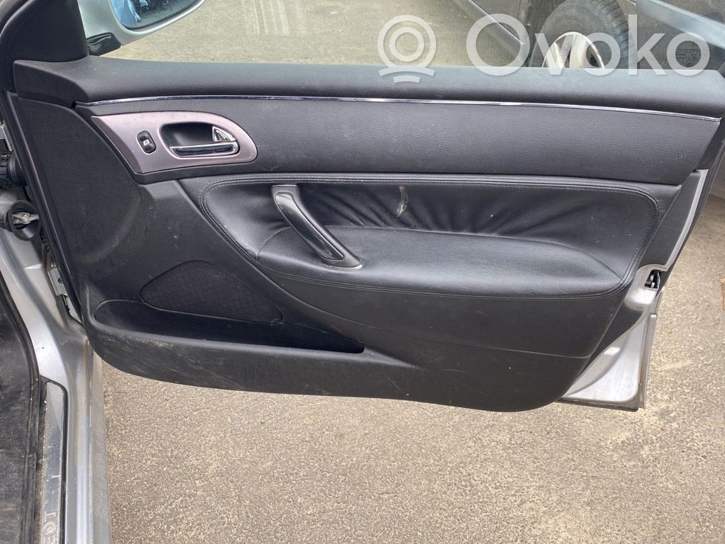 Peugeot 607 Rivestimento del pannello della portiera anteriore 