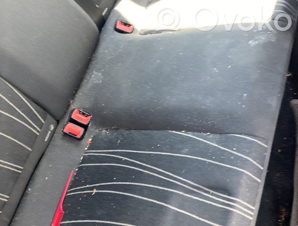 Opel Corsa D Asiento trasero 
