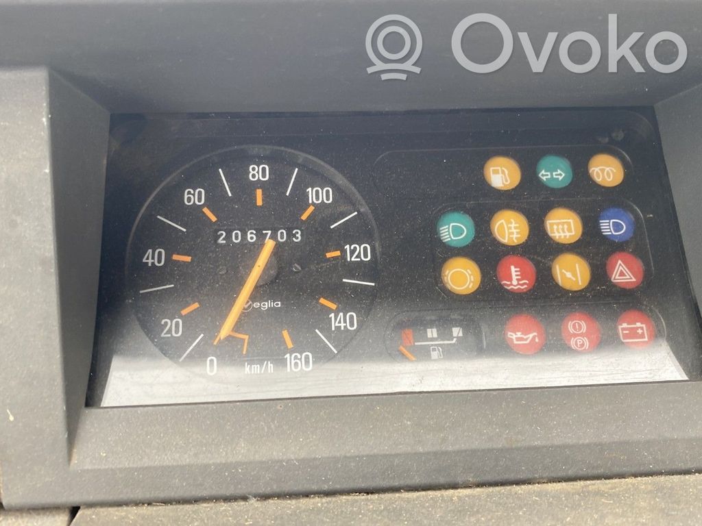 Renault Express Speedometer (instrument cluster) 