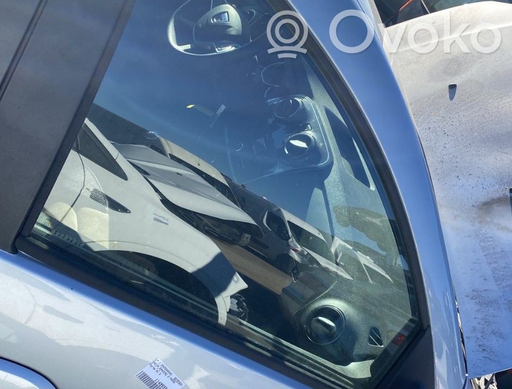 Dacia Sandero Vitre de fenêtre porte avant (4 portes)