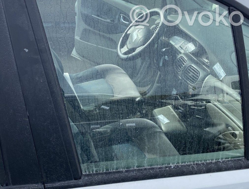 Renault Scenic I Vetro del finestrino della portiera anteriore - quattro porte