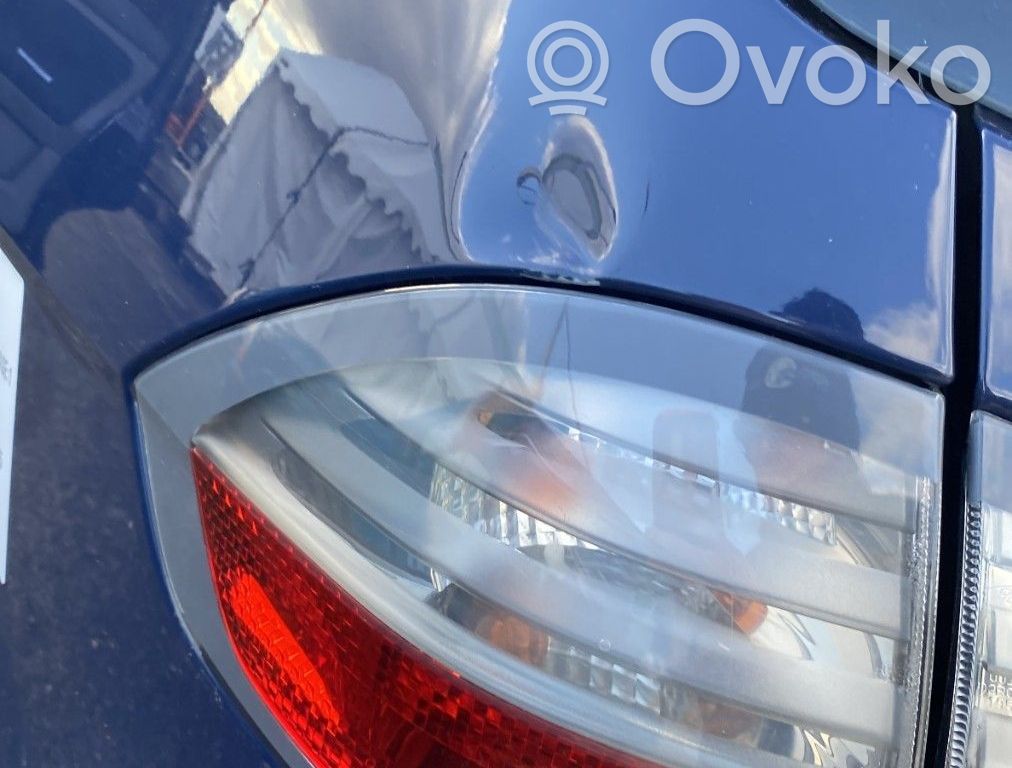 Tailgate/trunk/boot lid   1546515