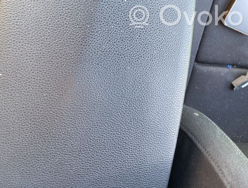 BMW 1 E82 E88 Armrest 