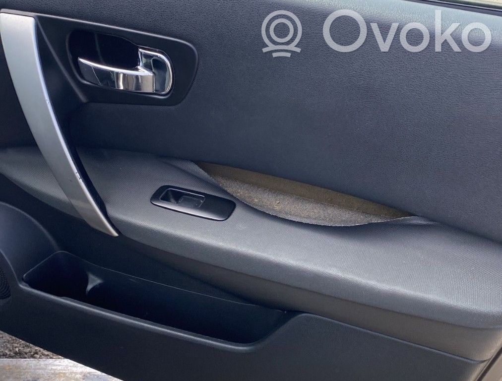 Nissan Qashqai Alzacristalli della portiera anteriore con motorino