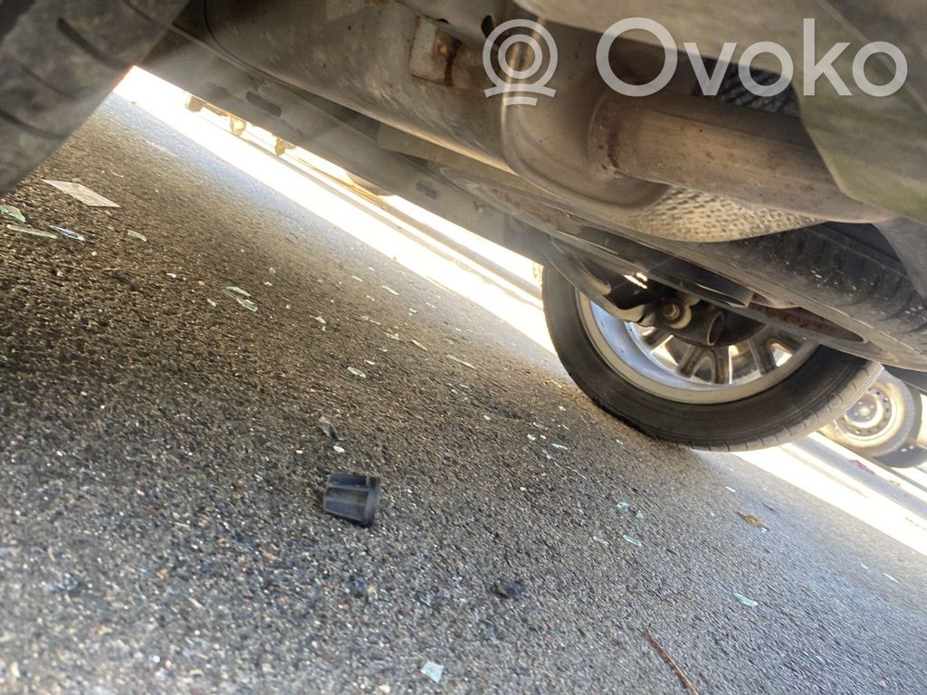 Renault Clio III Juego de montaje de la suspensión trasera 