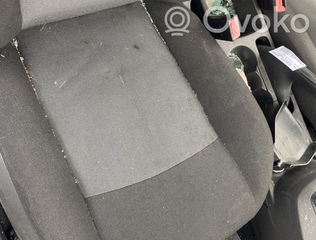 Ford Fiesta Etumatkustajan istuin 