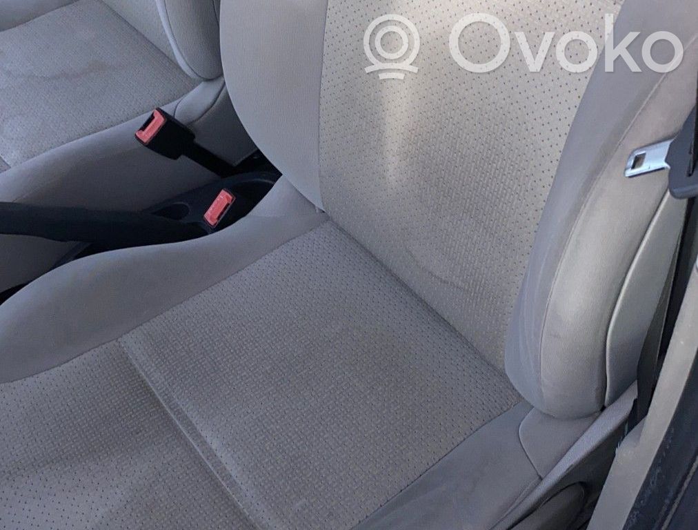 Renault Clio III Sedile anteriore del conducente 