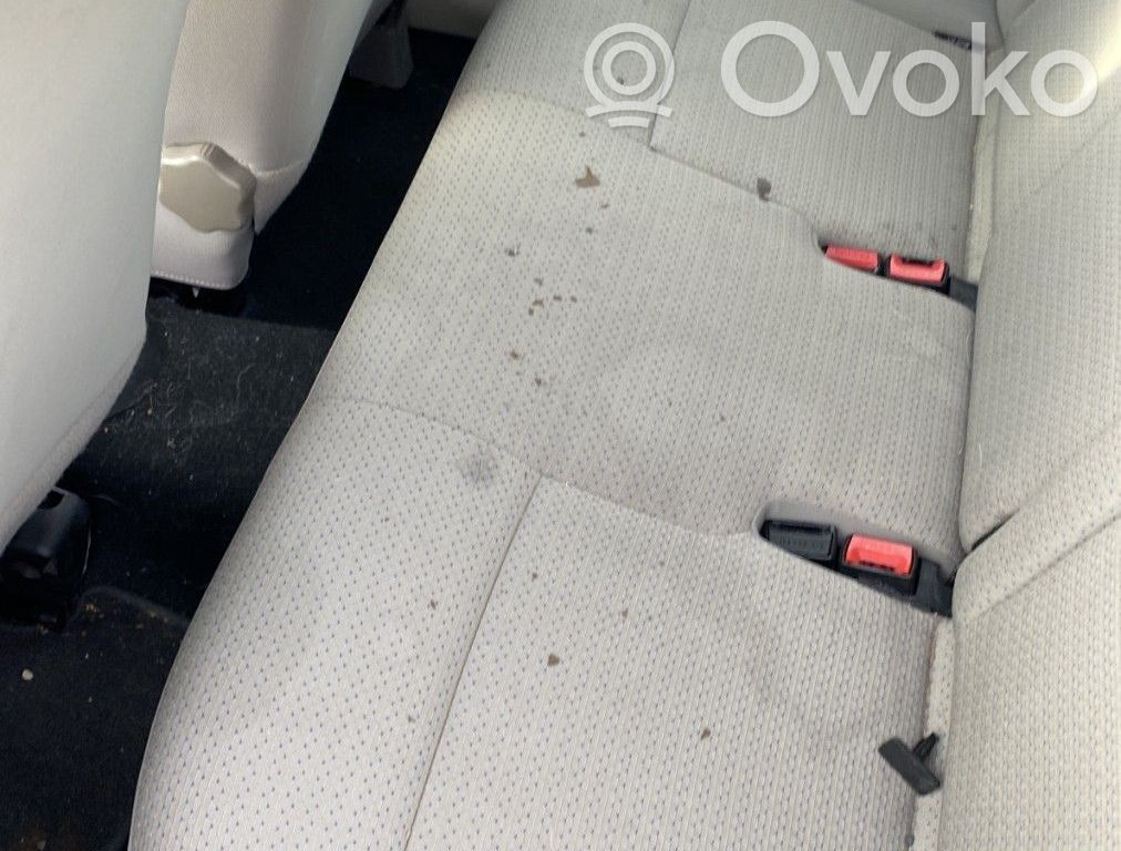 Asiento trasero   7701062929