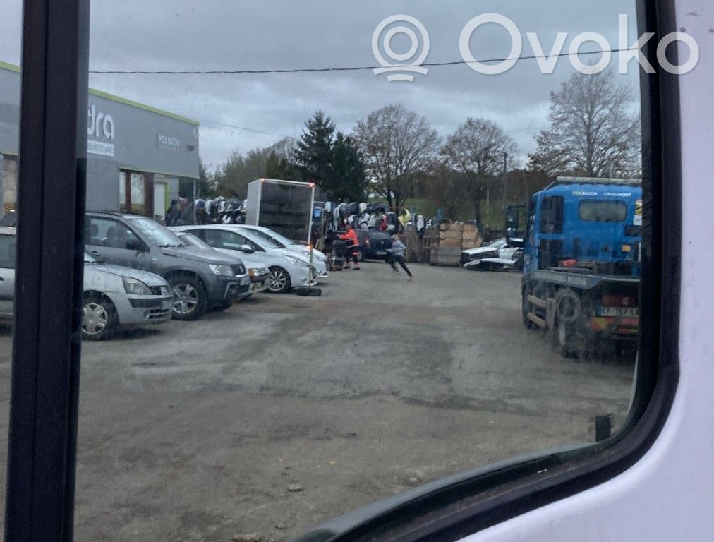 Renault Master II Geam ușă față patru uși