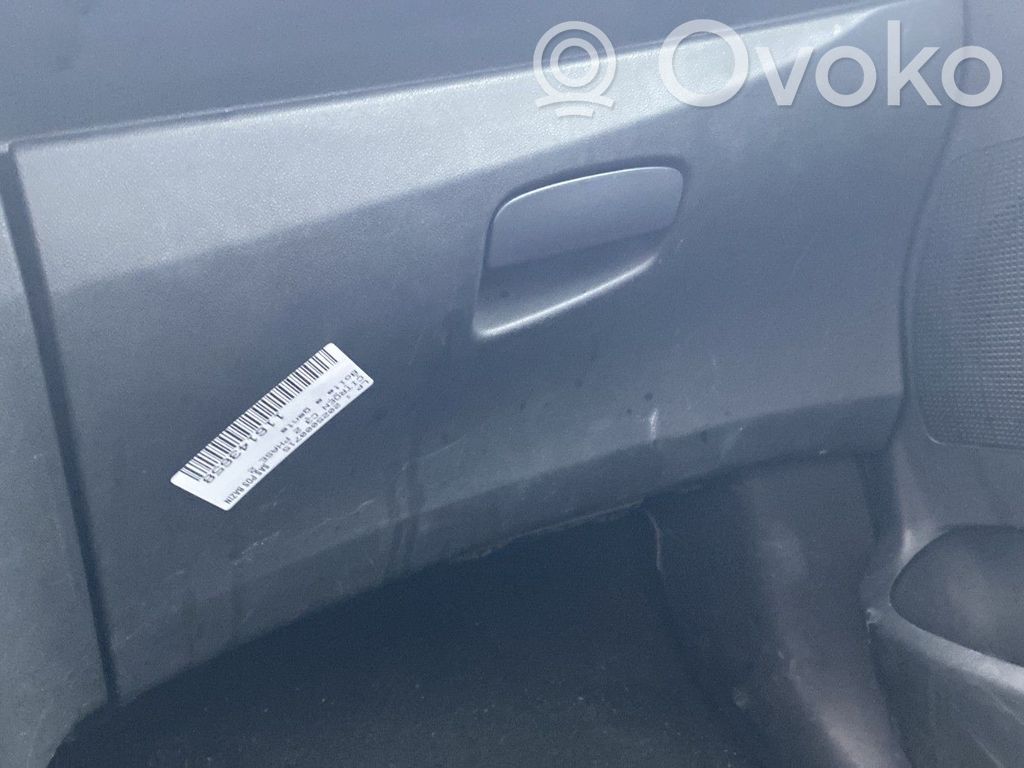 Citroen C3 Hansikaslokerosarja