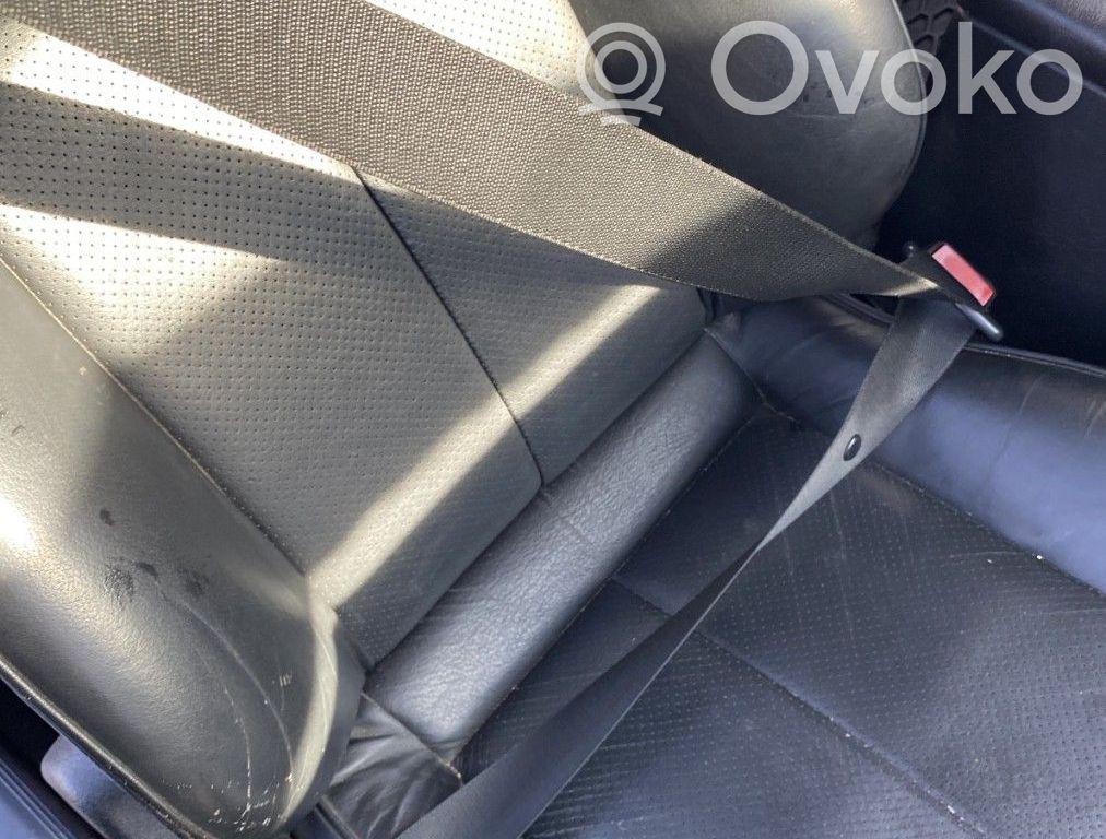 Mercedes-Benz C W202 Cinturón delantero 
