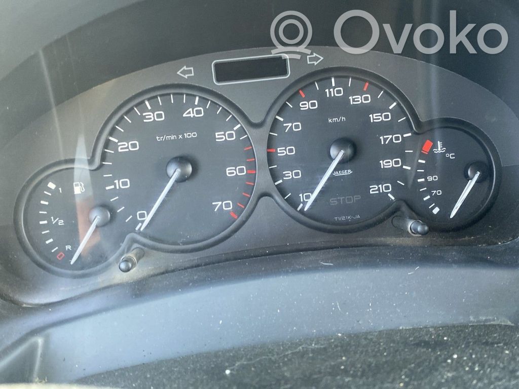 Citroen Berlingo Nopeusmittari (mittaristo) 