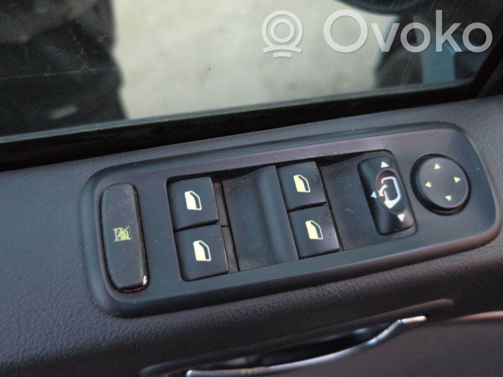 Peugeot 807 Interruptor del elevalunas eléctrico 