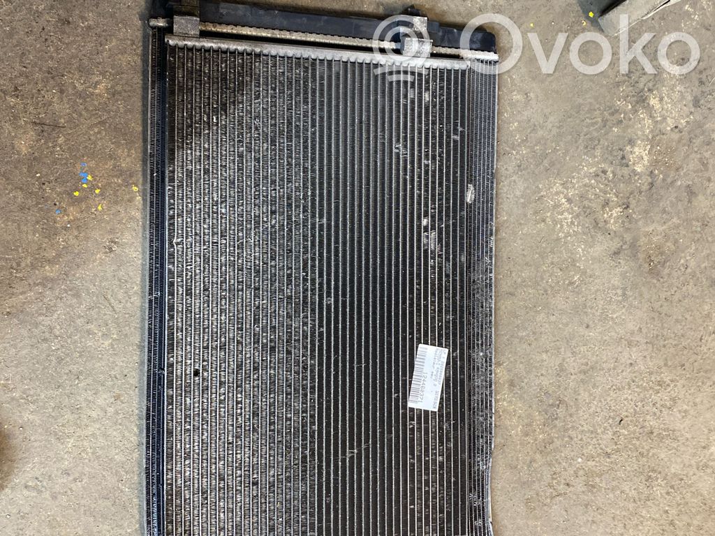 Renault Kangoo II Radiateur de refroidissement 