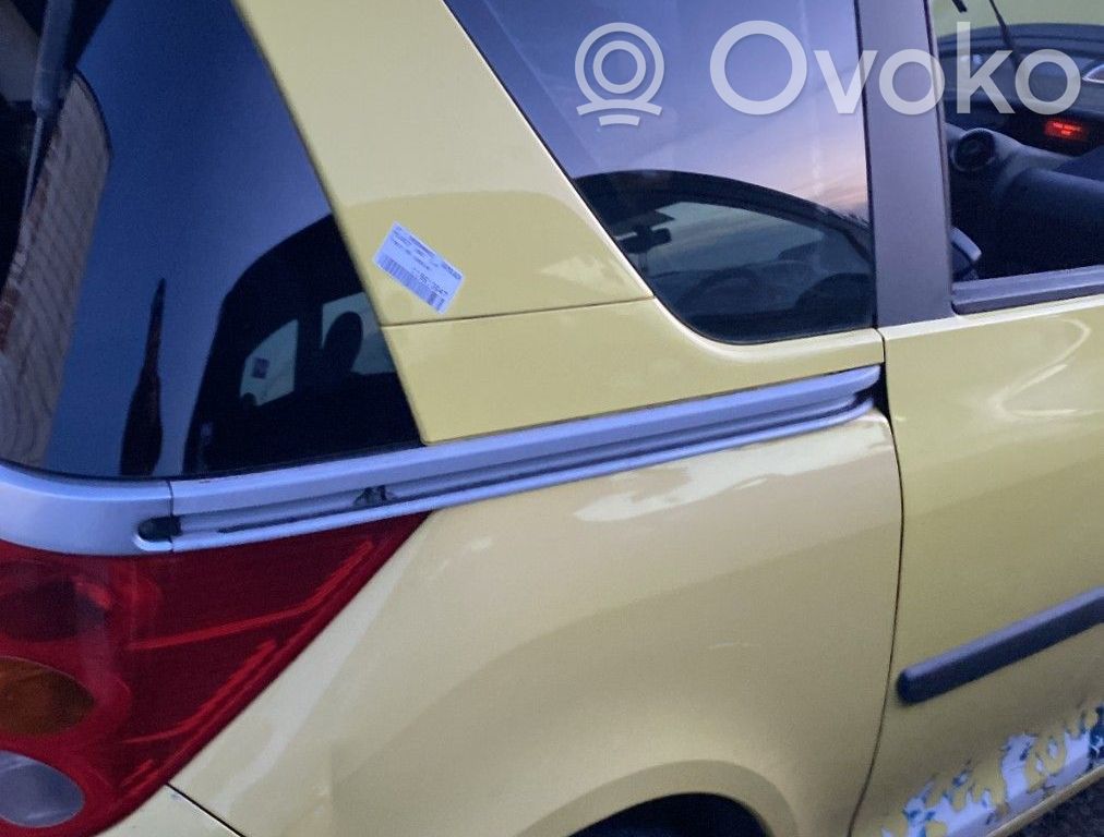 Panel lateral trasero   8526AC