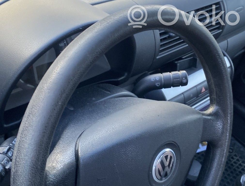 Volkswagen Fox Ohjauspyörä 