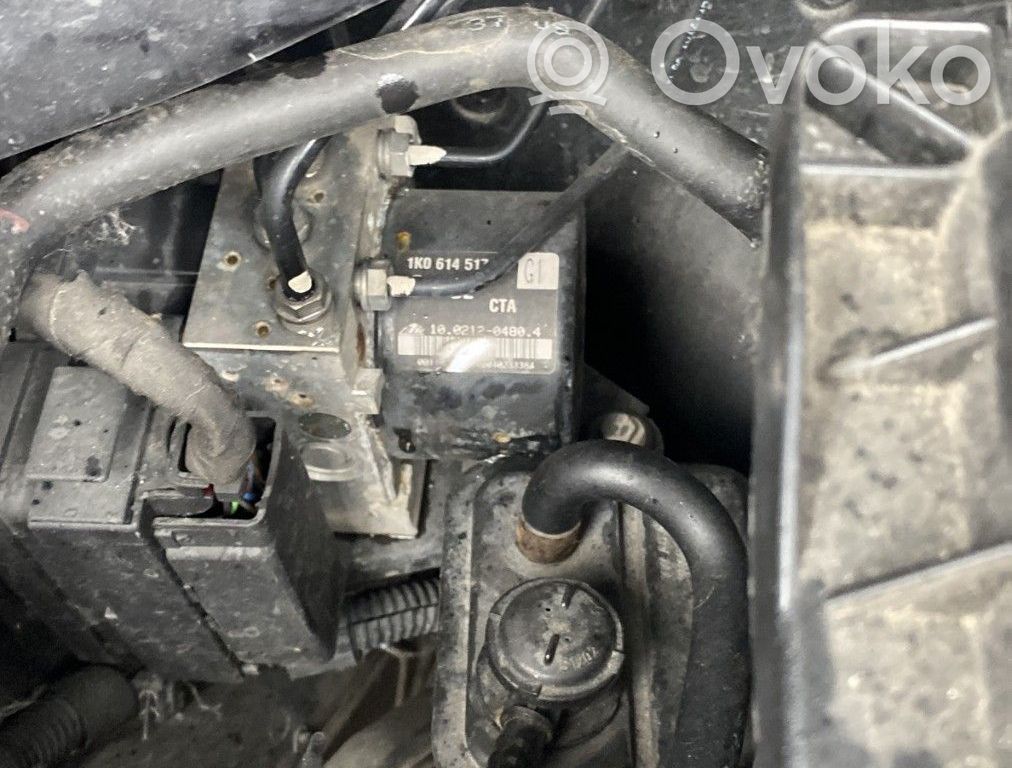 Volkswagen Golf VI ABS-pumppu 