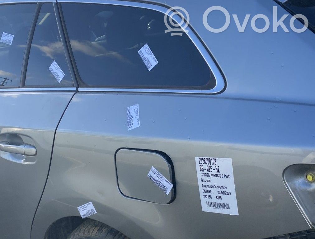 Toyota Avensis T270 Serbatoio del carburante