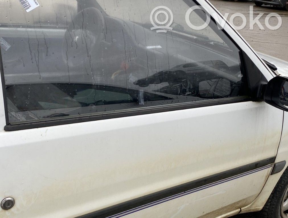 Peugeot 106 Puerta delantera 