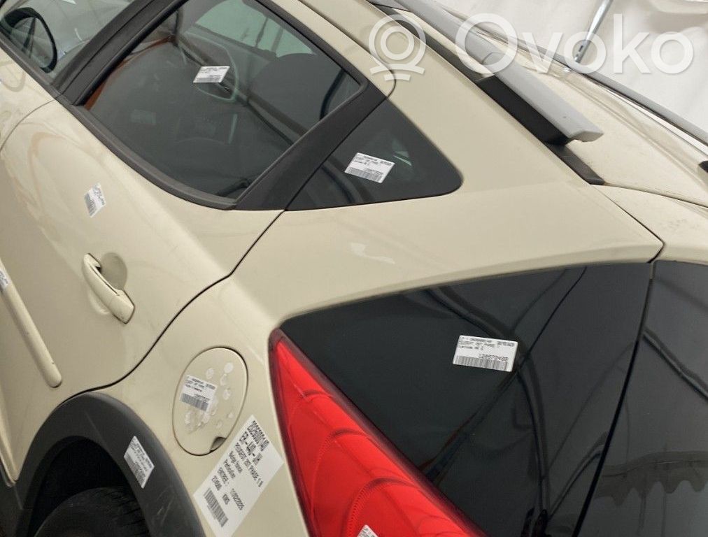 Peugeot 207 Panel lateral trasero 