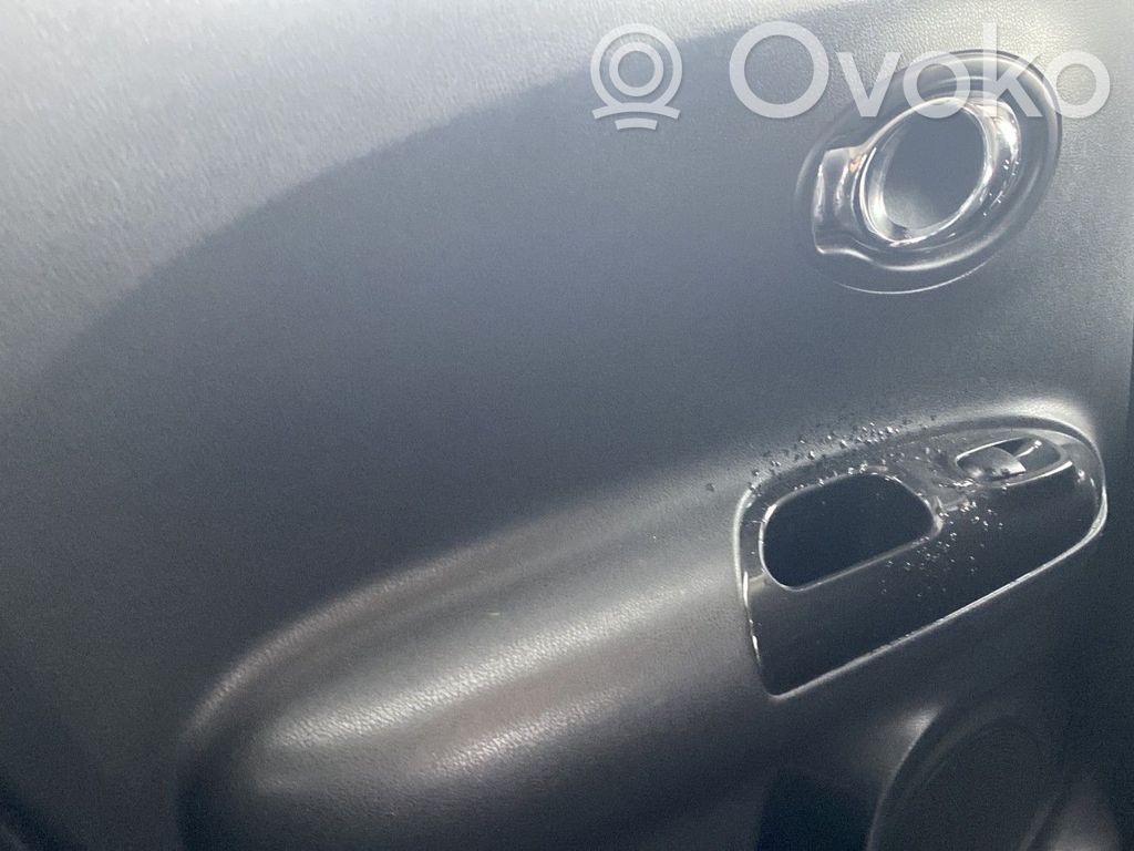 Nissan Juke I F15 Boczki / Poszycie drzwi tylnych 