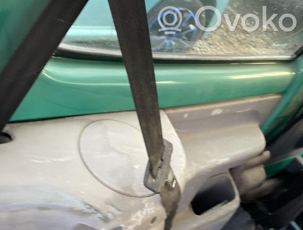 Renault Twingo I Cinturón trasero 
