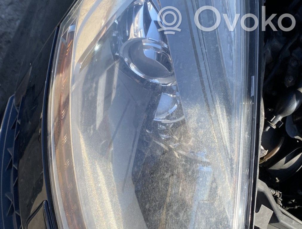 Citroen C4 I Picasso Phare frontale 