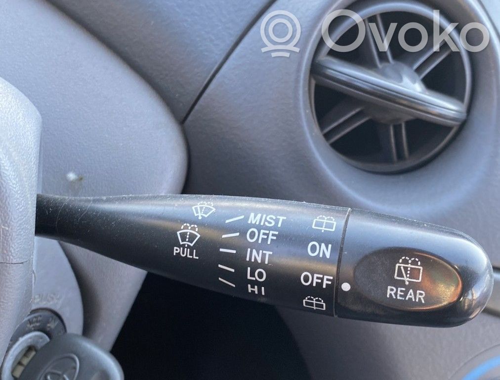 Toyota Yaris Manetă ștergător parbriz 