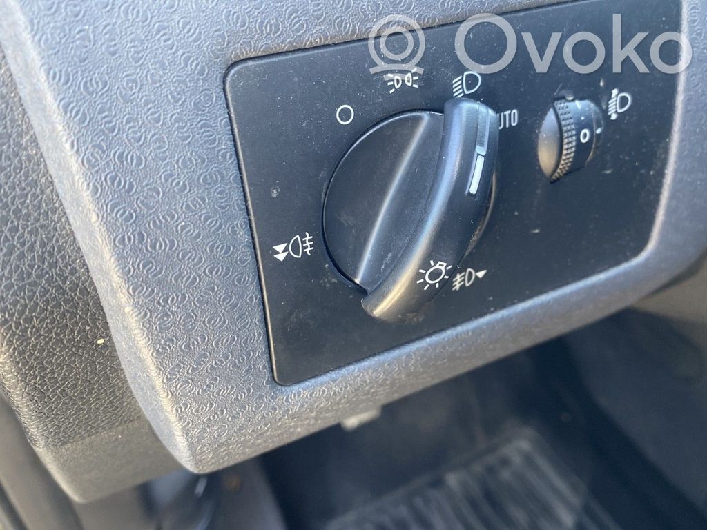 Ford Fusion Light switch 