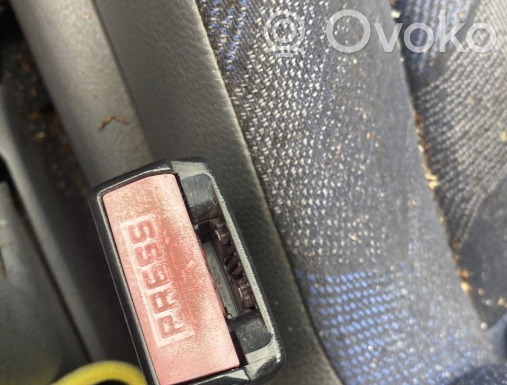 Renault Clio II Bridă fixare centură de siguranță față 