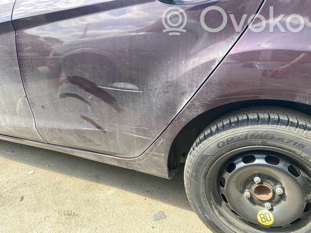 Ford Fiesta Panel lateral trasero 