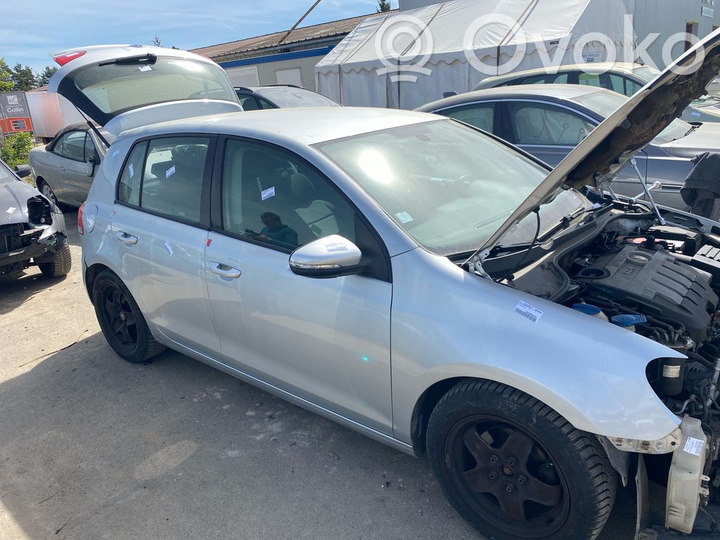 Volkswagen Golf VI Polttoainesäiliö 