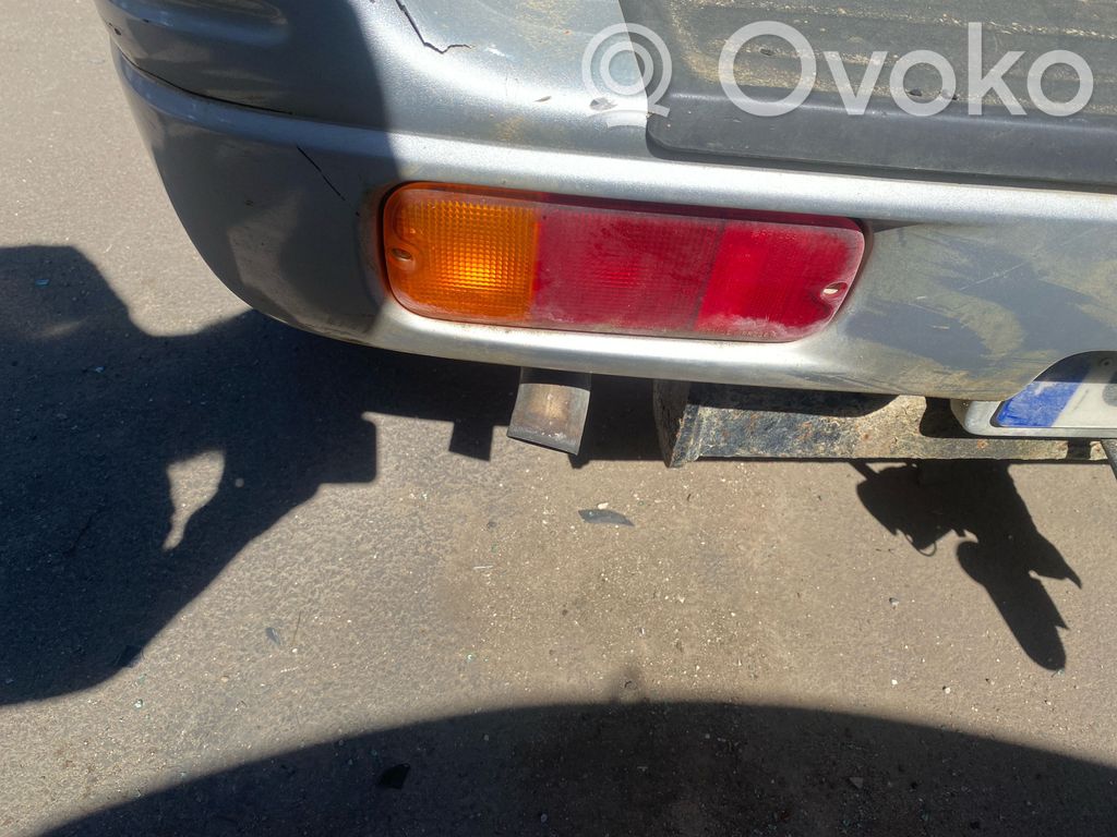 Suzuki Grand Vitara I Luces portón trasero/de freno 