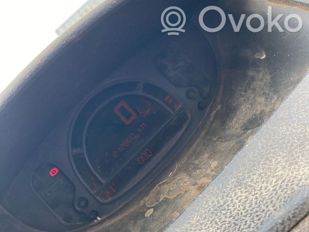 Renault Modus Geschwindigkeitsmesser Cockpit 