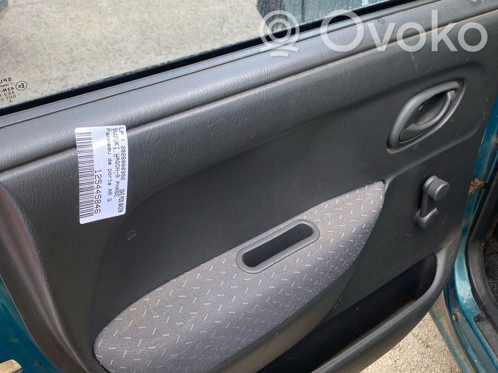 Suzuki Wagon R+ Moldura del tarjetero de la puerta trasera 