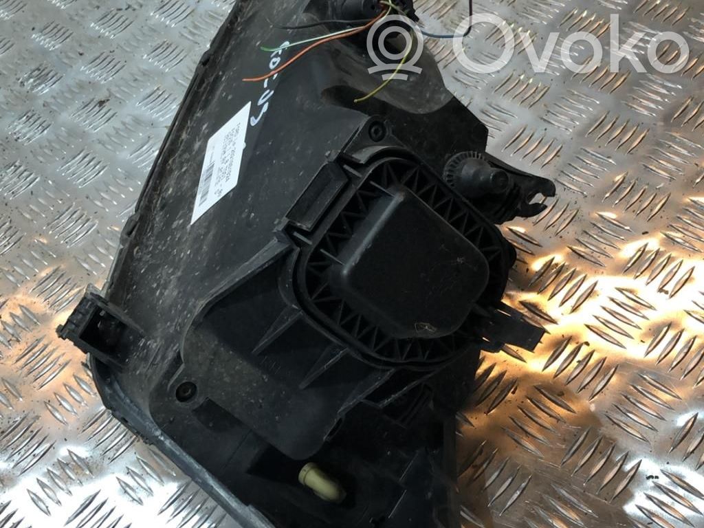 Ford Focus Headlight/headlamp 