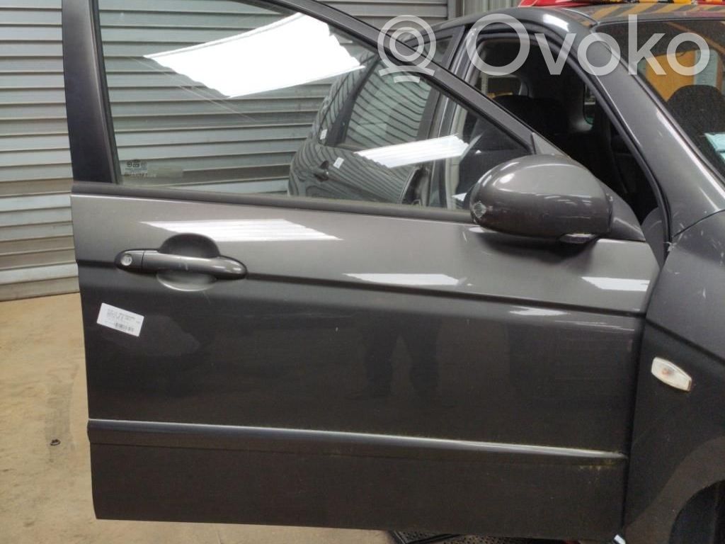 KIA Cerato Puerta delantera 