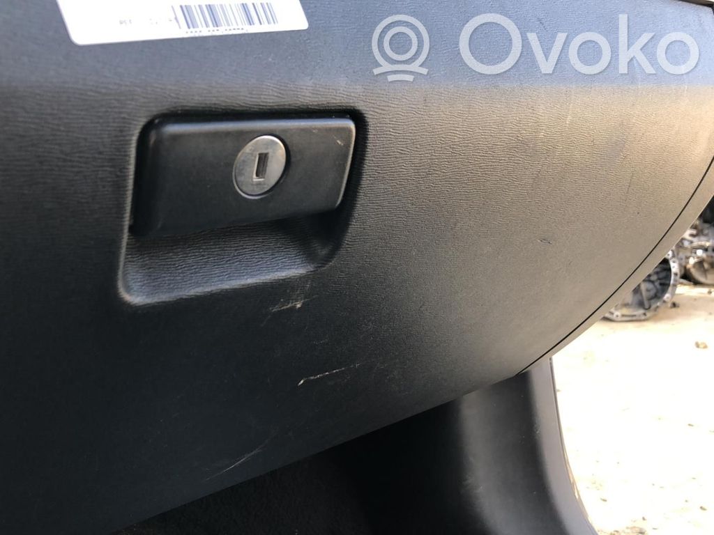 Toyota Avensis T270 Set vano portaoggetti