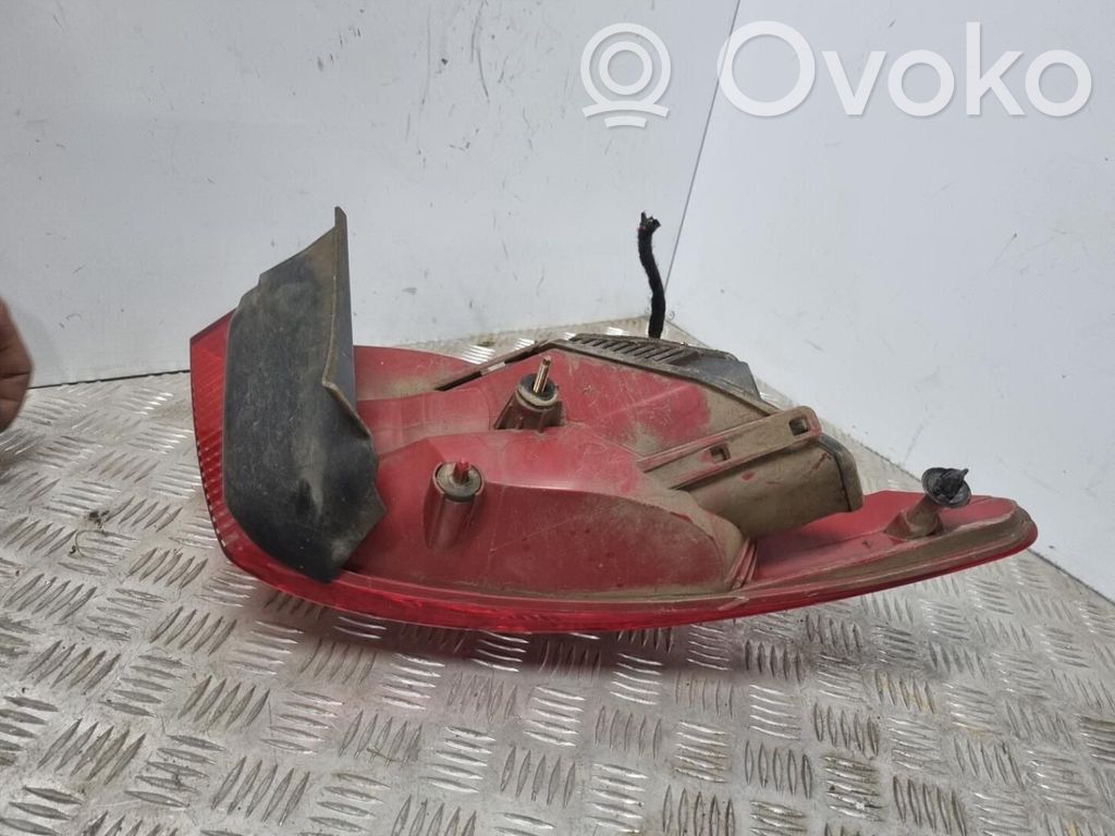 Peugeot 407 Lampa tylna 