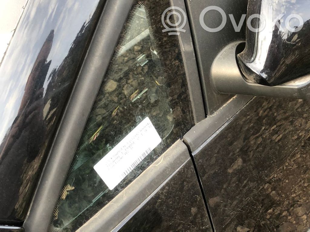 Volkswagen Touran I Szyba przednia karoseryjna trójkątna 