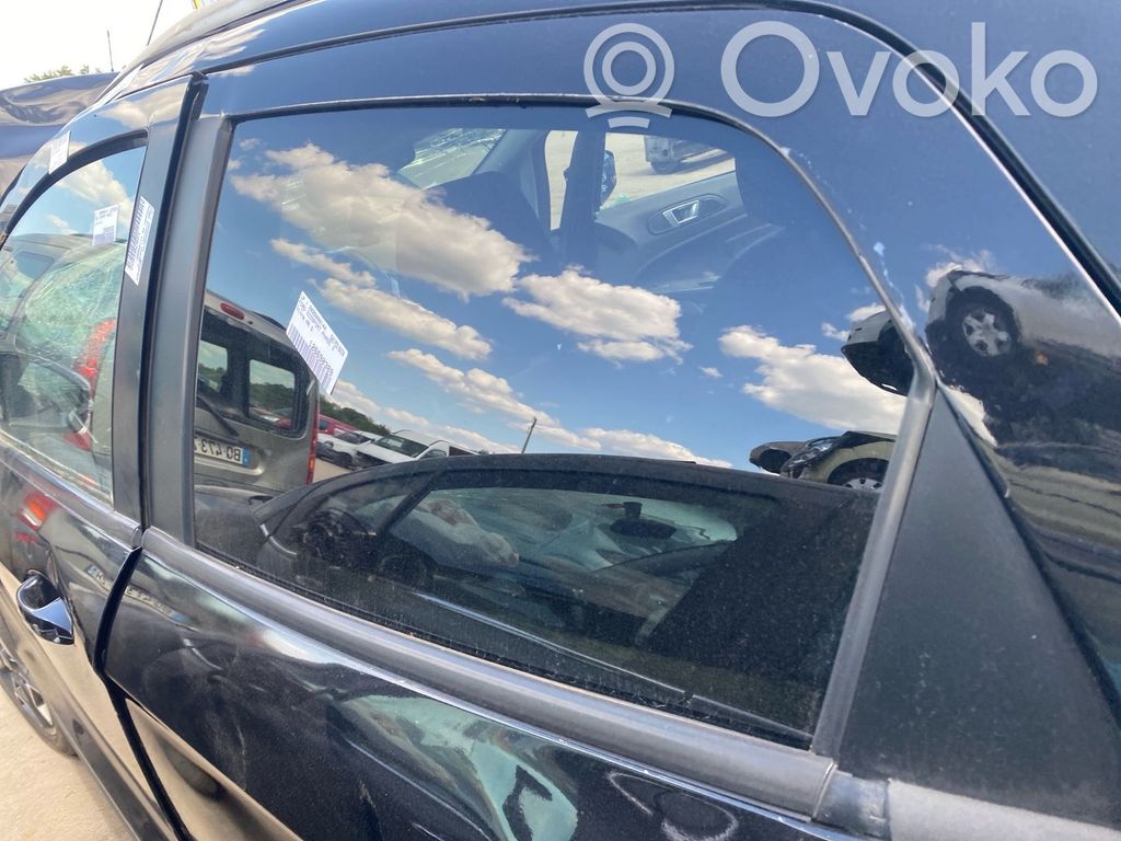 Ford Ecosport Luna de la puerta trasera 
