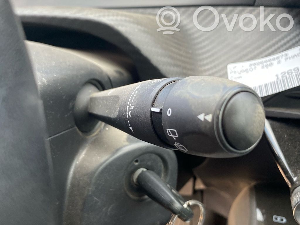 Peugeot 208 II Wiper turn signal indicator stalk/switch 