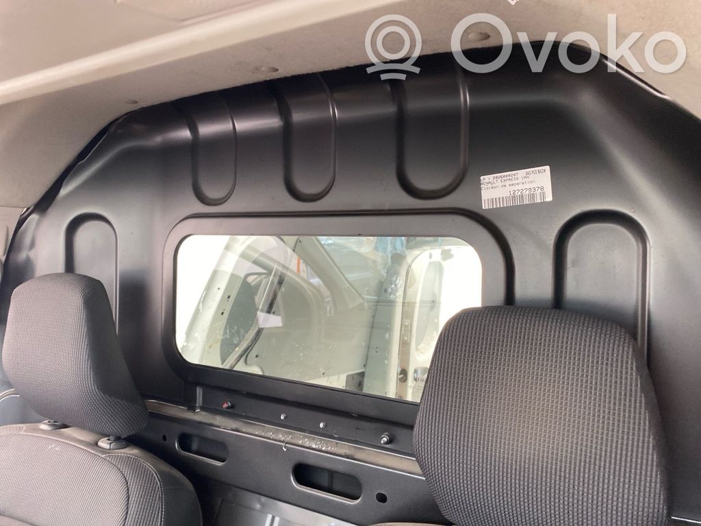 Renault Express Partition between cabin 