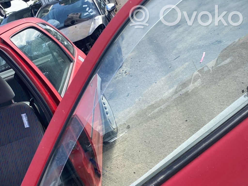 Opel Corsa B Szyba drzwi przednich 